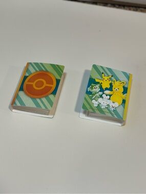 Pokemon 2 Mini Binders